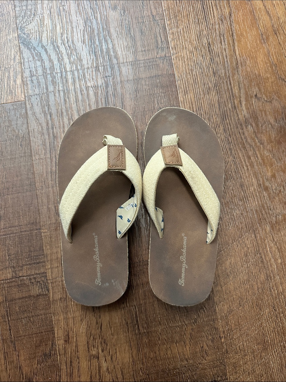 Tommy Bahama boys sandals